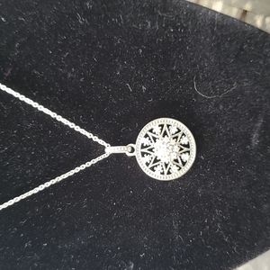 Vintage Avon snowflake necklace in red gift box